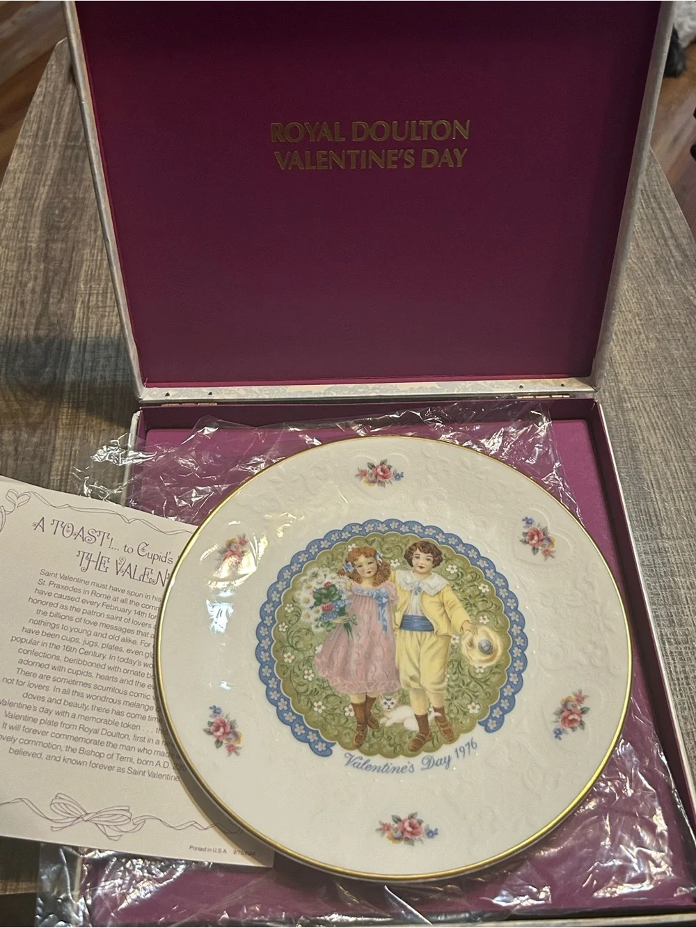 1976 Valentine's Day Royal Doulton Collector Plate with Original Box